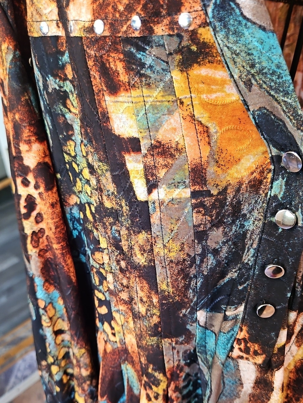 👚Ava & Grace  Multicolor Abstract Button-Front Tunic - Picture 5 of 9